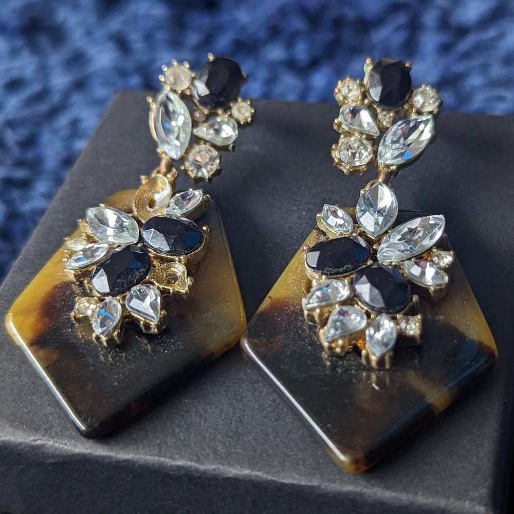 💜✨Elegant Gold-Tone and Black Rhinestone Dangle Earrings